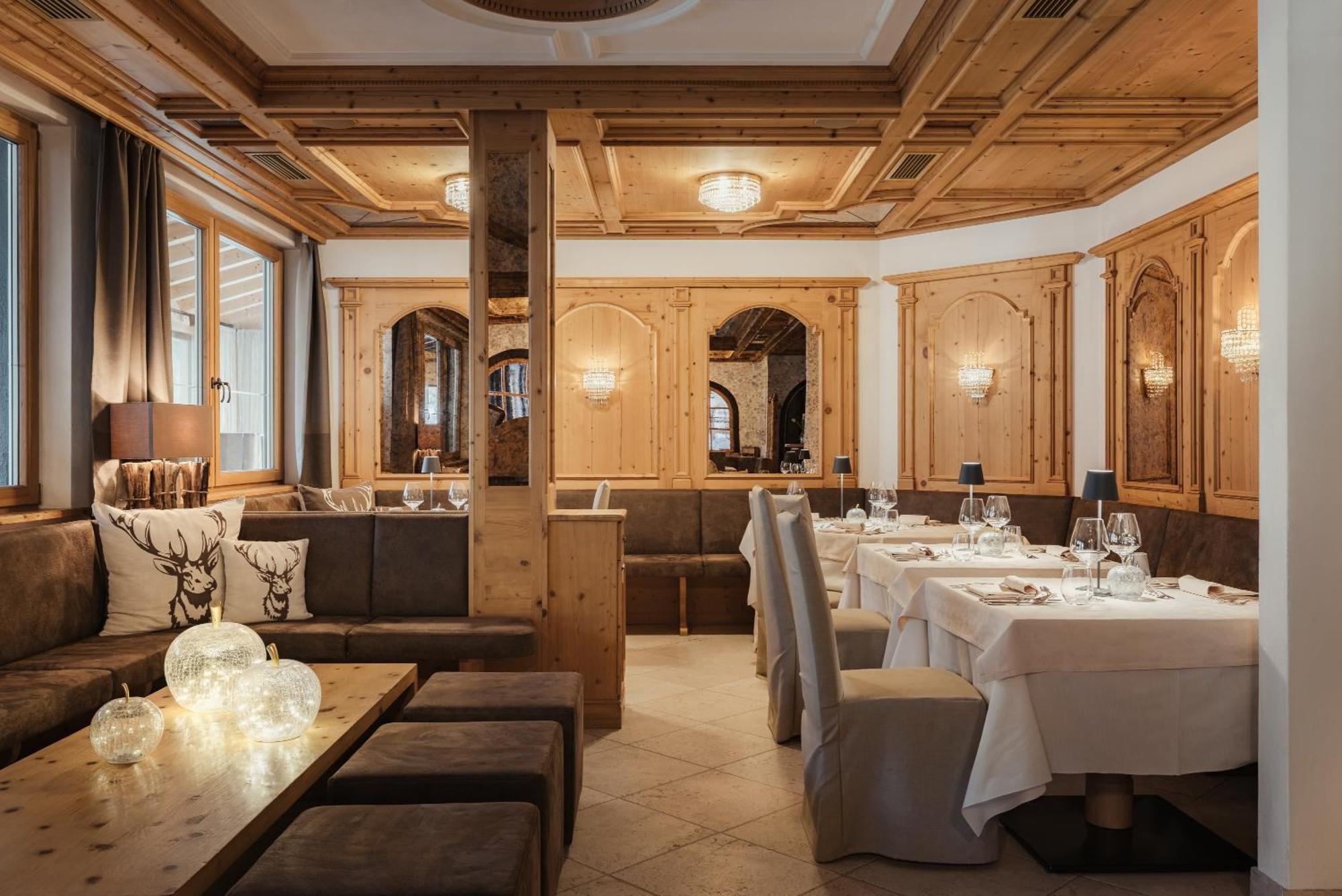 Hotel Antines Ла Вилла Экстерьер фото